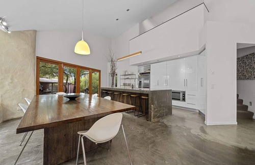 Spring Beach Haus | Nosh Holiday: Luxus Ecofriendly Spring Beach Home