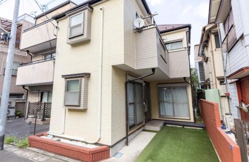 Kameari Wohnung | NOT A HOME亀有 駅徒歩5分 無料駐車場 ディズニーまで車22分 羽田空行バス直通 90m2