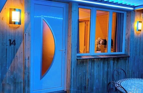 Metabief Haus | Nouveau chalet romantique à la montagne avec jacuzzi et sauna privatif