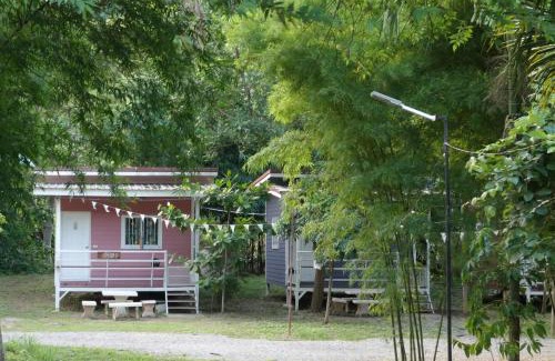 Muak Lek Haus | NP โฮมสเตย์ นอนเต็นท์ติดแอร์