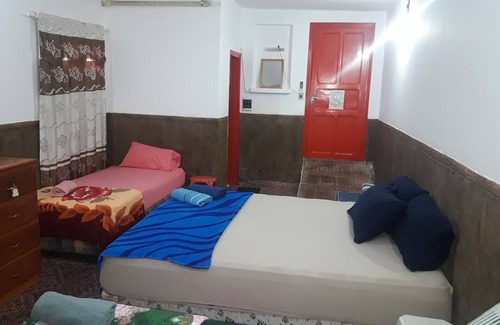 Fernando De La Mora Bed & Breakfast | Nueva Alborada Lodging House