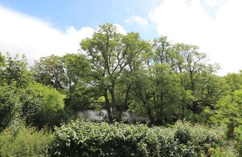 Rhayader Haus | Nuthatch Cottage at Riverside Lodge