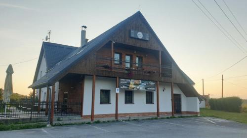 Kosicky Klecenov Haus | OÁZA PENZIÓN
