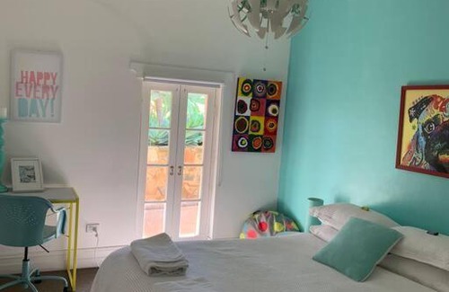 Spring Farm Haus | O'Briens of Clare - Stylish Pet Friendly Vineyard Accommodation