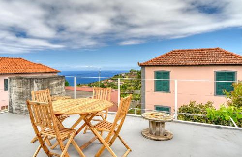 Sao Jorge Haus | O Lagar do Avô, a Home in Madeira
