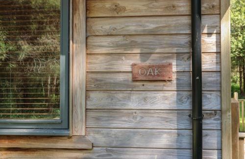 Rosliston Haus | Oak Lodge