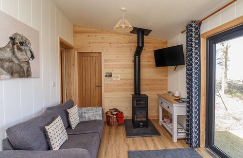 Morpeth Hütte | OAK LODGE, pet friendly, character holiday cottage in Morpeth