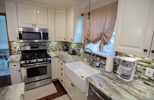 Warren Haus | Oasis at Avalon Lakes - Hot Tub - Gas Fire Pit - Outdoor livingroom w/gas fire