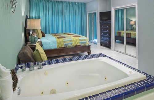 Colliers Bay Eigentumswohnung | East End, Cayman Island, Deluxe Condo am Strand - NUR 1 WOCHE, Aug. - Dez. 2019