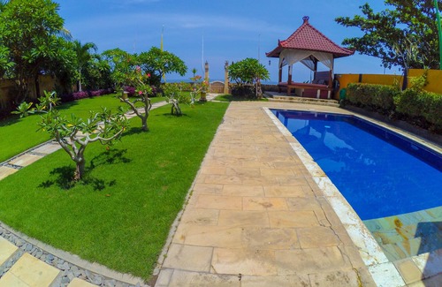 Buleleng Villa | Villa am Strand mit Pool, kostenlosem Frühstück und Personal. Buchen Sie 7 Tage, erhalten Sie 10% Rabatt