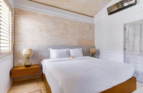 Placencia Haus | Ocean Crush- Beachfront & Resort Amenities