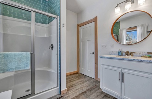 Owls Head Haus | Ocean View Duplex with Walk to Beach for Large Families