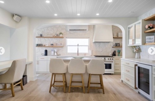 Westwind Haus | Ocean front beach house.