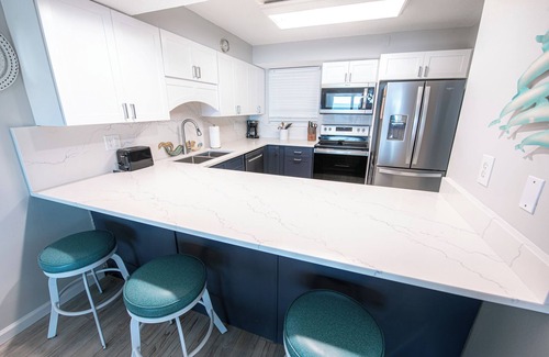 Satellite Beach Eigentumswohnung | Ocean Front Complex - Fantastische Aussicht auf das Meer!