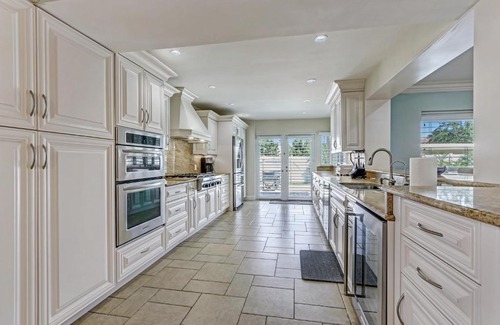 Bel Air Haus | Ocean Mist- chef