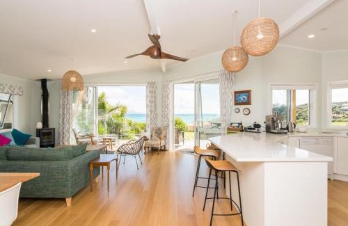 Langs Beach Haus | Ocean Oasis - Langs Beach Holiday Home