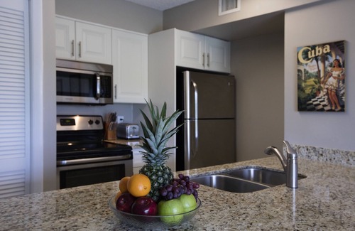 Tavernier Hotel | Ocean Pointe Suites at Key Largo