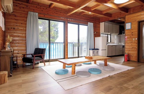 Minamiboso Hütte | OCEAN RESORT MINT Overlooking the horizon! Cute three-story villa for rent by the sea