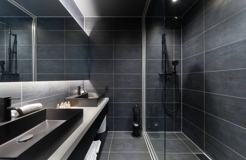 Himi Kabine | ocean suite / Himi Toyama