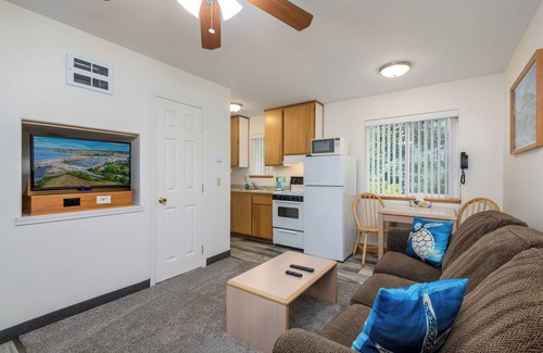 Harbor Hotel | Ocean Suites Motel