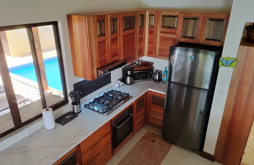 Dominicalito Villa | Ocean view Casa Gauguin. Forget your worries in this spacious and serene space.