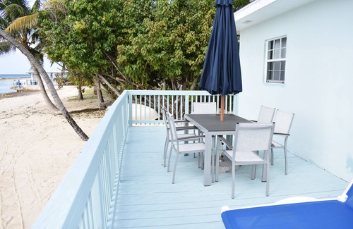 Seven Mile Beach Wohnung | Ocean View Deluxe Studio with Private Deck