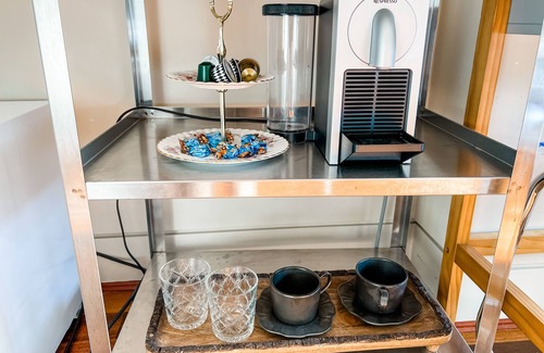 Dundarave Wohnung | Ocean View Luxury Suit Room With Patio