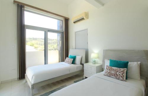 Alto Vista Wohnung | Ocean View Mansion 8 min to Palm Beach