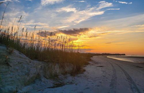 Oceanmarsh Subdivision Wohnung | Ocean-View Saint Helena Island Condo - Pool Access