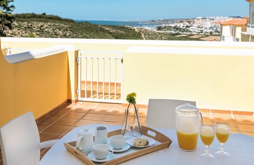 Atalaia Haus | Ocean view Villa with Shared Pool - SCRC