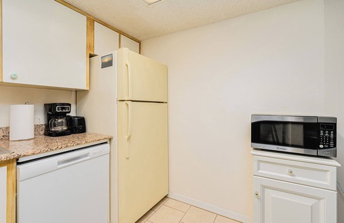 Ormond-by-the-Sea Eigentumswohnung | Pool/Beach Open! Ocean Watch-Oceanfront Condo #216