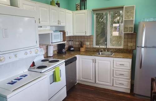 Playa Hermosa Haus | Oceanfront Beach Bungalow #4