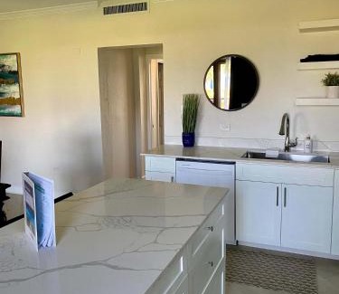 Seven Mile Beach Wohnung | Oceanfront Condo on Seven Mile Beach