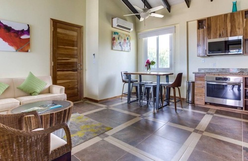 Placencia Resort | Oceanfront Condo w/ Large Veranda & WiFi - Steps to Beach, Shops, & Dining