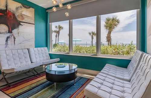 Daytona Beach Shores Resort | OCEANFRONT Daytona SeaBreeze 2 Bedroom Condo