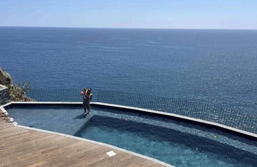 Camara de Lobos Wohnung | Oceanfront Elegance Madeira Retreat