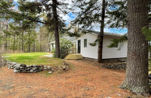 Salsbury Cove Haus | Oceanfront home only 2 miles to Acadia Natl Park & close to downtown Bar Harbor