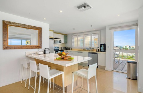 Oranjestad-West Eigentumswohnung | Oceanfront Luxury Penthouse on Eagle Beach.