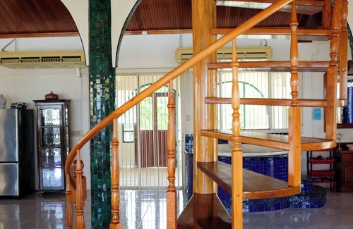 Gales Point Haus | Oceanfront Oasis with Meditation Tower & Pool