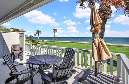 Sawgrass Eigentumswohnung | Oceanfront, stunning, renovated, Guests love it!