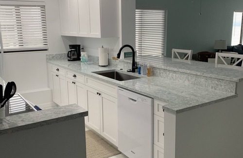 Cocoa Beach Eigentumswohnung | Eigentumswohnung in der obersten Etage am Meer, Gray's Escape Too am Cocoa Beach - 3 Schlafzimmer, 2 Bäder