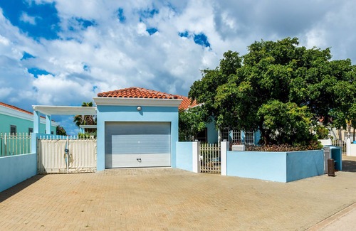 Sabadeco Villa | Villa am Meer, privater Pool, Pavillon, tolle Tauch- und Schnorchelschritte entfernt