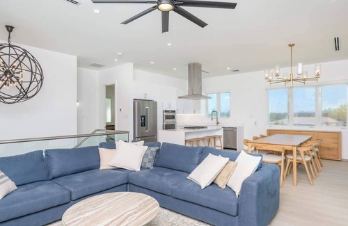 Northwest Point Wohnung | Oceans 9 LUXE 4 BR Villa / West Bay