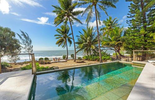 Mowbray Haus | Oceans Edge Beach House At Oak Beach