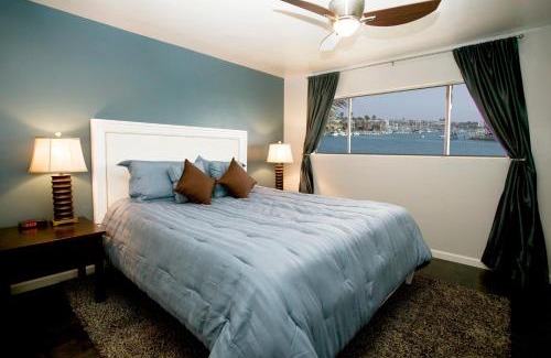 Townsite Hotel | Oceanside Marina Suites - A Waterfront Hotel