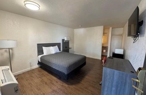 Phoenix Hotel | Ocotillo Apartments & Hotel