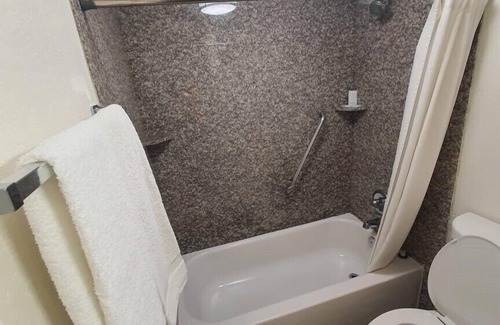 North Mountain Hotel | Ocotillo Apartments & Hotel