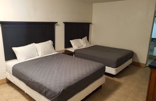 North Mountain Hotel | Ocotillo Apartments & Hotel