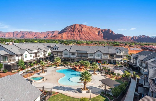 Ivins Haus | Ocotillo Springs Resort 43 | Private Pool, Hot Tub, and Mountain Views