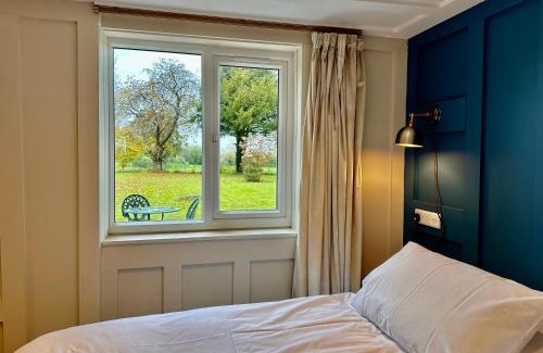 Taunton Haus | Octon Cottages Luxury 1 and 2 Bedroom cottages 1 mile from Taunton centre